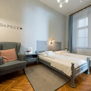 https://city-heart-apartments.inbudapesthotels.com
