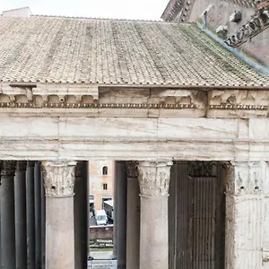 https://luxurious-loft-facing-the-pantheon.it-romehotels.com